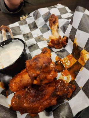 Dry and overdone wings.