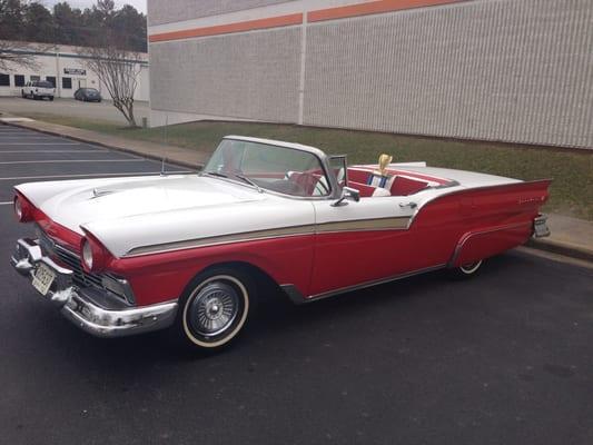 Montrose Upholstery & Glass