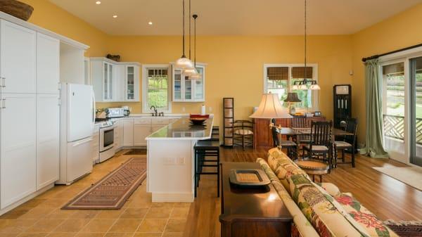 Kimi Correa - Luva Real Estate