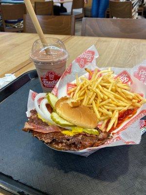 Freddy's Frozen Custard & Steakburgers