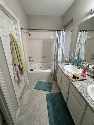 KR Tile & Remodeling