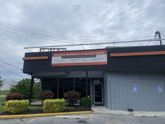Woolfolk Mechanical & Collision Center