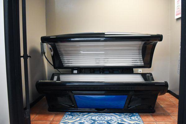 All That Glows Tanning