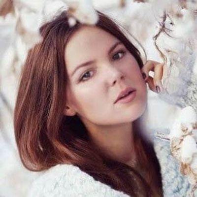 Laura Vargas Charlady