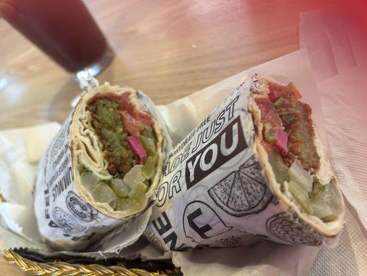 Falafel sandwich. It was good but needed more falafel.