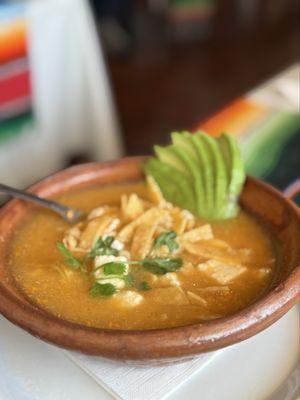 Best Tortilla Soup Everrrrr