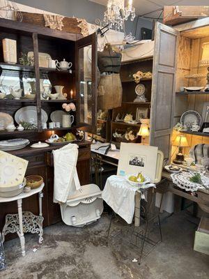 Freakin' Antiquin' Vintage Market