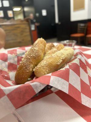 Garlic Parm breadsticks