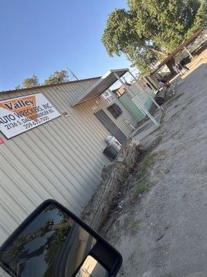 Valley Auto Wreckers