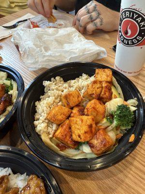 Spicy tofu and brown rice.