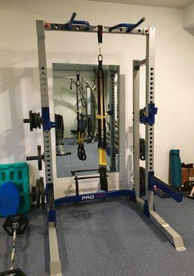 Multifunction squat rack/bench press/Chin-up and Pull-up plus TRX