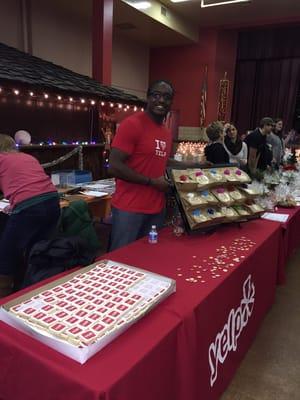 Ron at the Joy of Cookies Tour! Check-in and "Pick your Gift"