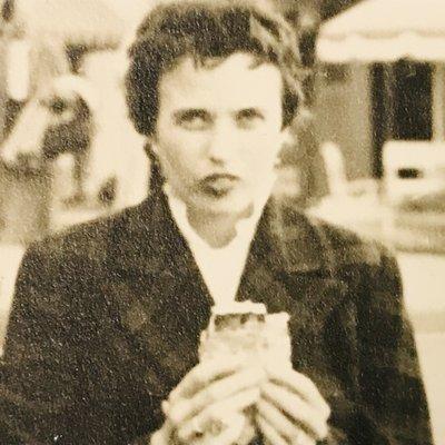 Anne Magoski opened a Thrift Shop in La Habra California in 1976.