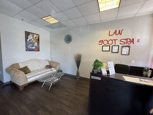 LAN Foot Spa