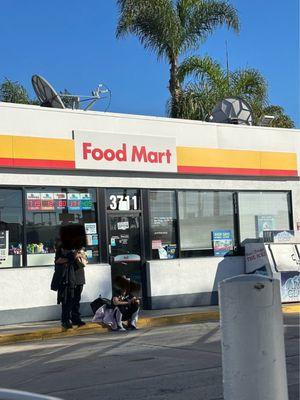 Out front with the misleading signs