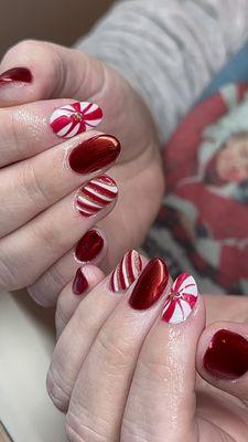 Structured mani intricate nail art
