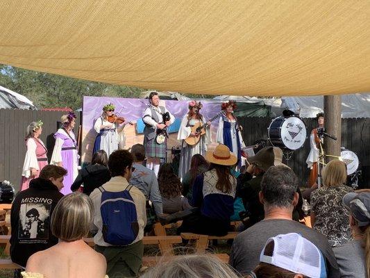 These ladies were singing these very sad yet peaceful songs. Could smoke a bowl n nap it out to this music.
