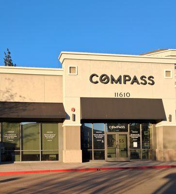 Carmel Mountain Plaza