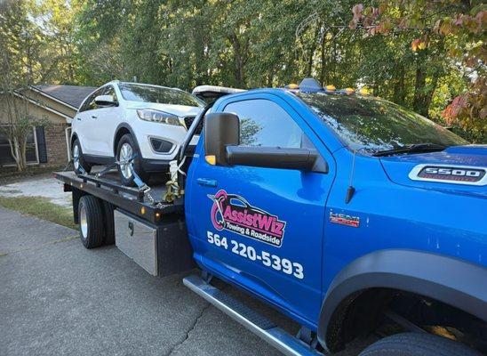 Assistwiz Towing & Roadside
