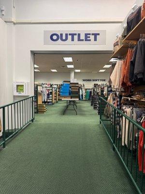 interior - outlet area