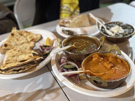 Saag, dal makhni, butter chicken, naan
