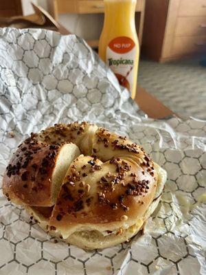 Hot Bagels & More
