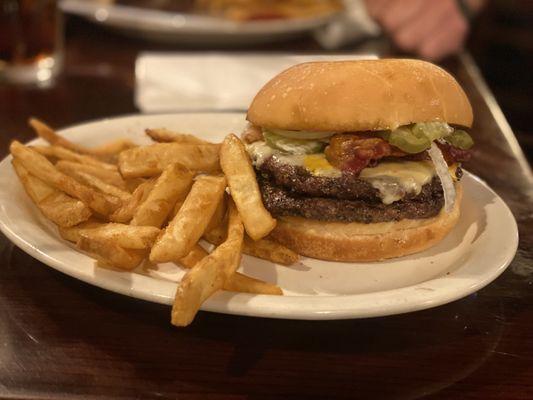 The Middle Weight Burger The Middle Weight Burger