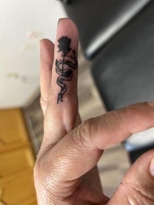 Poison Ivy Tattoo and Piercing