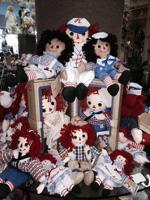 Dear Little Dollies