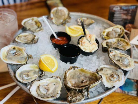 On The Bend Oyster Bar & lounge