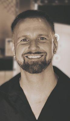 Tommy's Shears & Shines