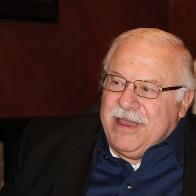 Ed Tazelaar, II is an independent Agent/Broker.