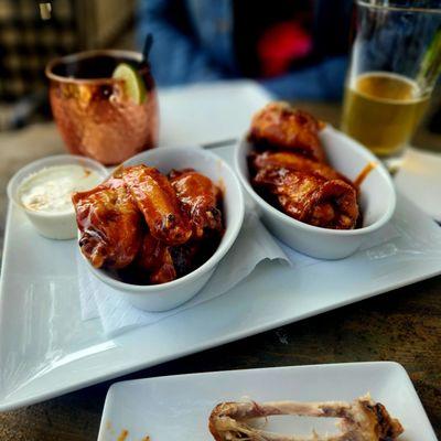 Hank's Tavern on the River