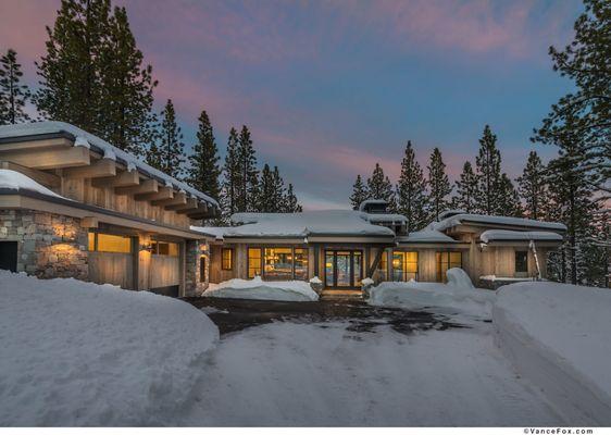 Just Listed $3,495,000
265 Laura Knight
Truckee, CA 96161