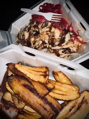 Platano Maduro y Pollo Chuco