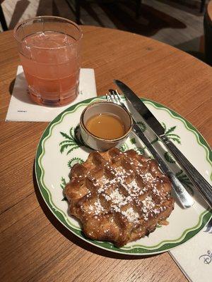 Hippopotomai-Tai and Apple Cinnamon Waffle