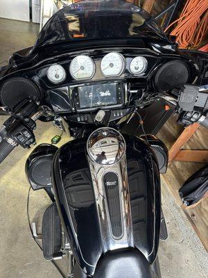 California Custom Stereo