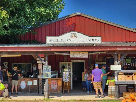 Shelburne Orchards