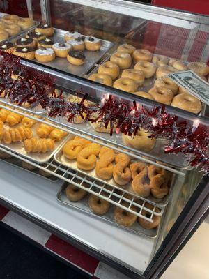 Dan's Variety Bakery