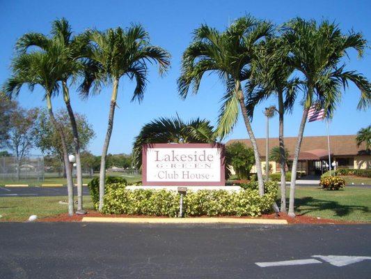 Lakeside Green Clubhouse