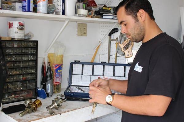 DS Locksmith & Emergency Services