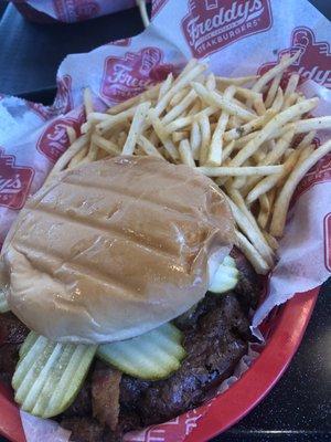 Freddy's Frozen Custard & Steakburgers