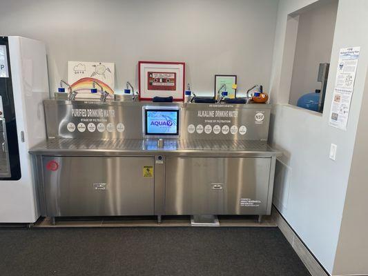 The full station at Cooler Waters. They do reverse osmosis, alkaline and hydrogen water at their store 7 days a week.