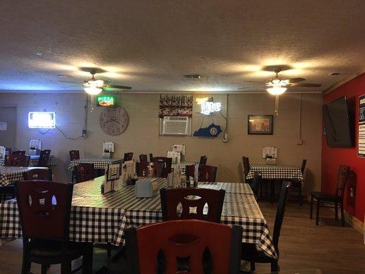 Cute atmosphere, clean, neat, good ambiance.