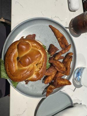 Black bean sweet potato burger