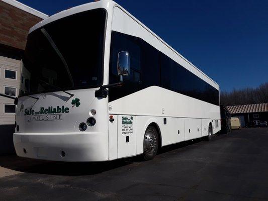 "Zeus" 42 Passenger Limo Bus with Restroom