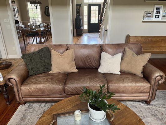 Leather Creations Sofa w/3 seat cushions. Premium Victoria Leather