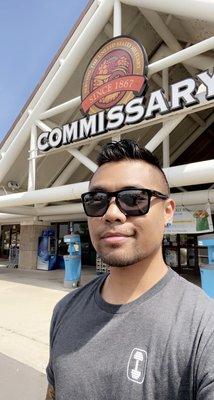 Nom.. nomm.. nommmm.....