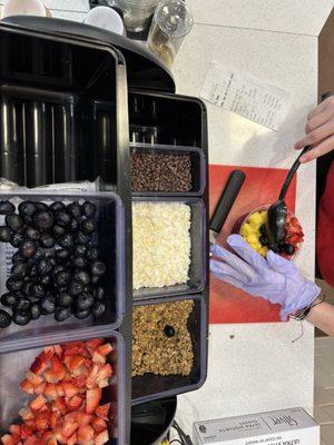 Smoothie bowl in progress