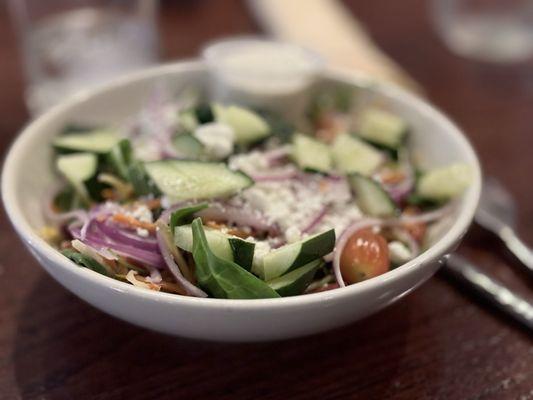 411 Restaurant & Lounge